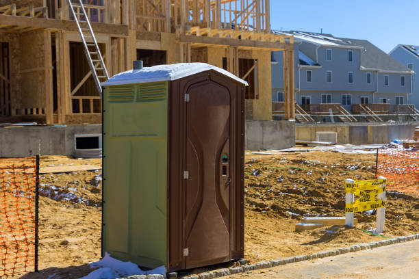 Best Porta potty delivery and setup  in East Norwich, NY